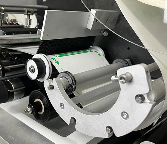 TwinPrint Dual Sided Label Print and Apply | FOX IV